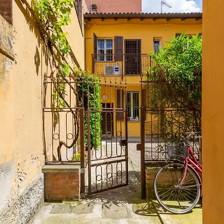 Angeli 10 Apartment